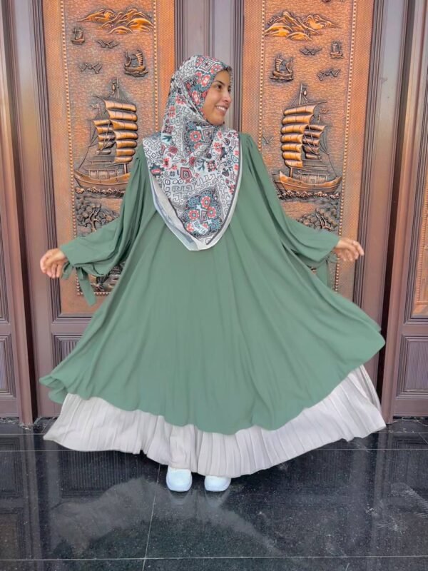 ⁦إدناء وقار⁩ - الصورة ⁦2⁩