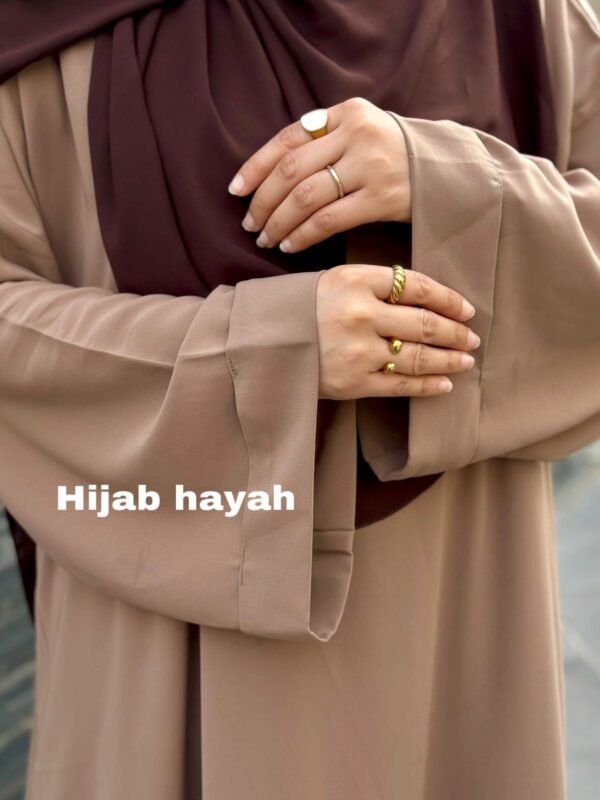 ⁦عباءه بيزك خليجي⁩ - الصورة ⁦2⁩