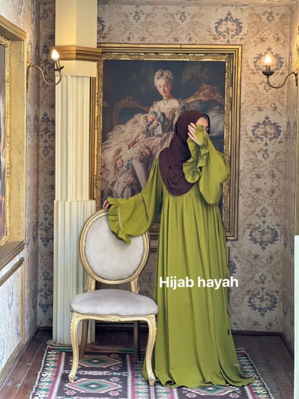 ⁦عباءة جميلة⁩ - الصورة ⁦2⁩
